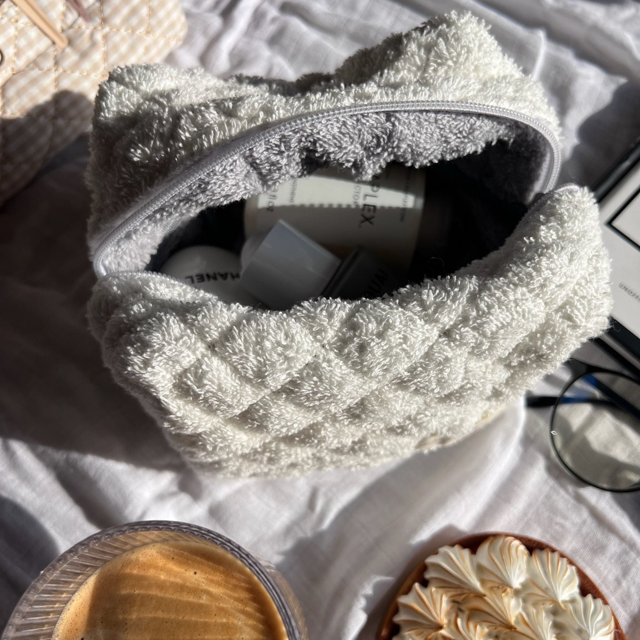 Moon Nude Snow Mini Makeup Bag